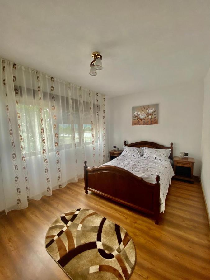 Apartament Sunshine Orşova Exterior foto